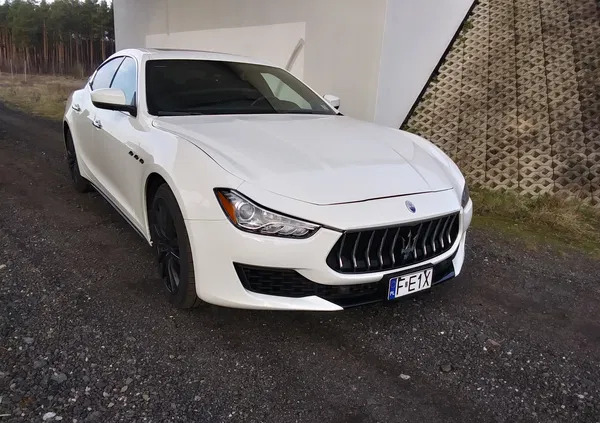 maserati Maserati Ghibli cena 135000 przebieg: 27000, rok produkcji 2017 z Skwierzyna